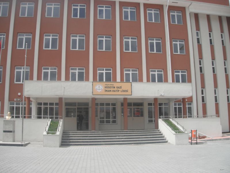 Hüseyin Gazi Anadolu İmam Hatip Lisesi 