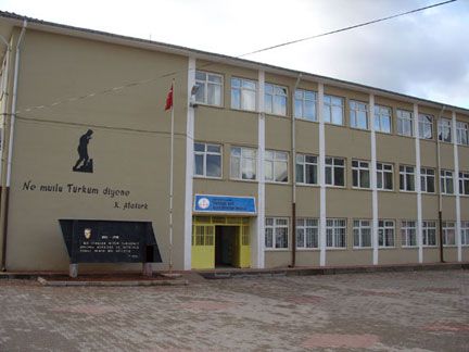 Tuğrulbey Ortaokulu 