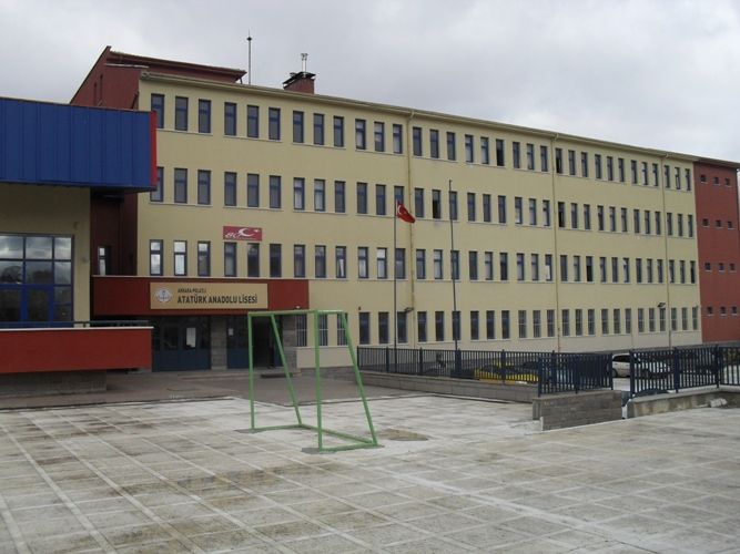 Atatürk Anadolu Lisesi 
