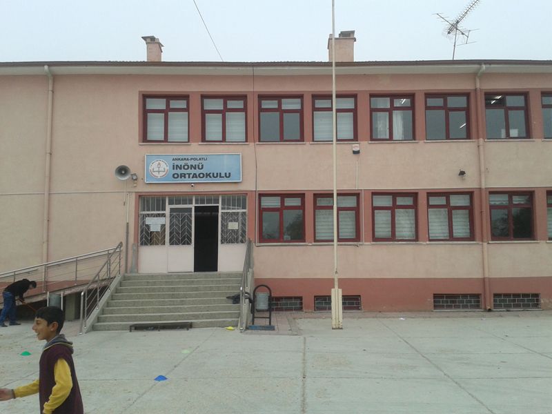İnönü Ortaokulu 