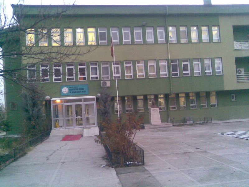 Halk Eğitim Merkezi Ve Akşam Sanat Okulu 