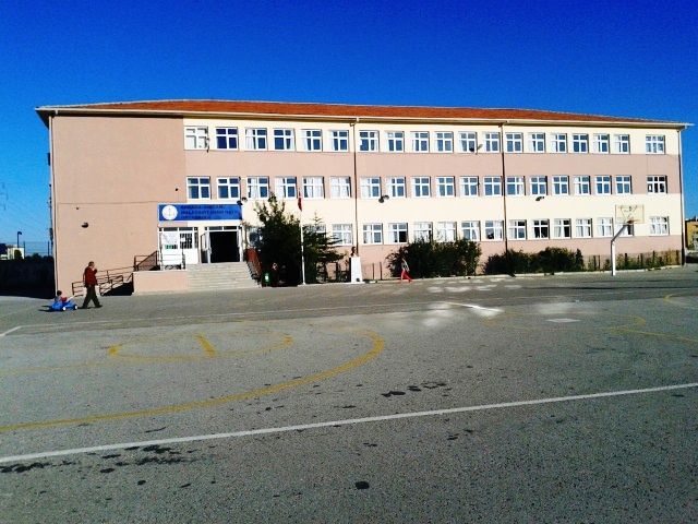 Malazgirt İmam Hatip Ortaokulu 