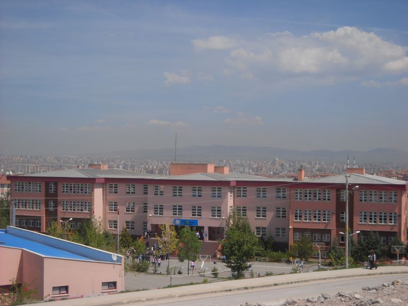 Cumhuriyet Ortaokulu 