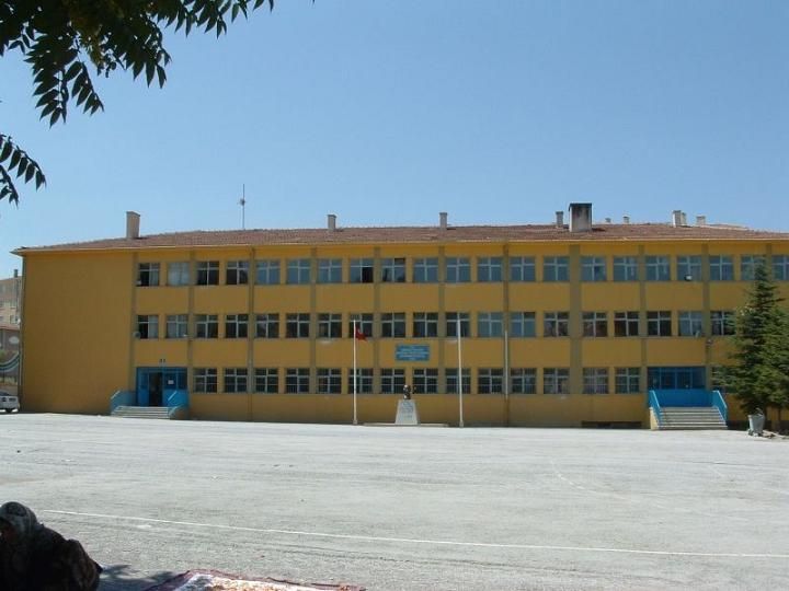 Maraşal Fevzi Çakmak İlkokulu 