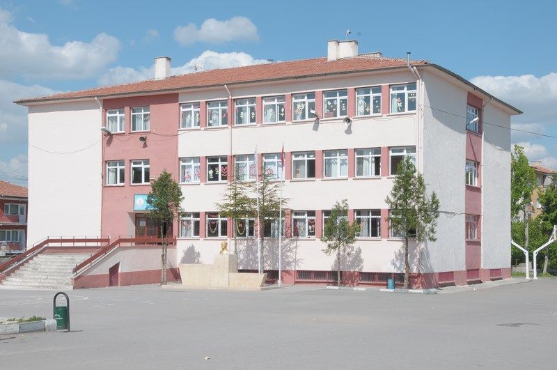 Fatih İlkokulu 