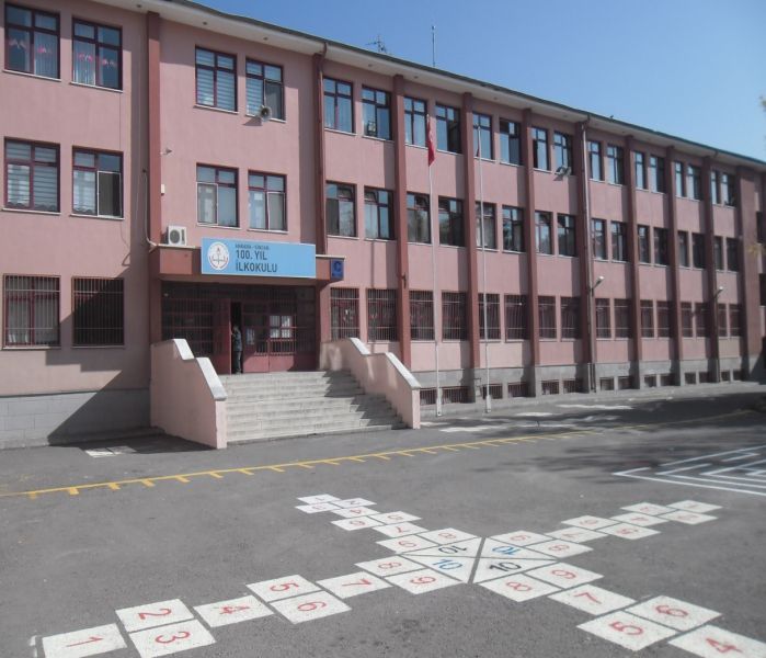 100 Yıl İlkokulu 