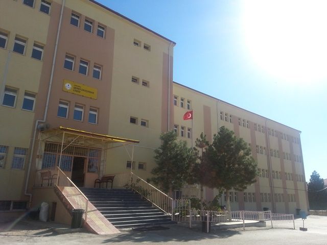 Şereflikoçhisar Tuz Gölü Anadolu Lisesi 