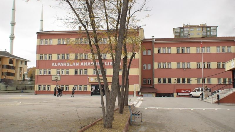 Alparslan Anadolu Lisesi 