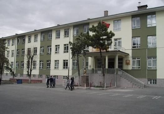Halide Edip Mesleki Ve Teknik Anadolu Lisesi 