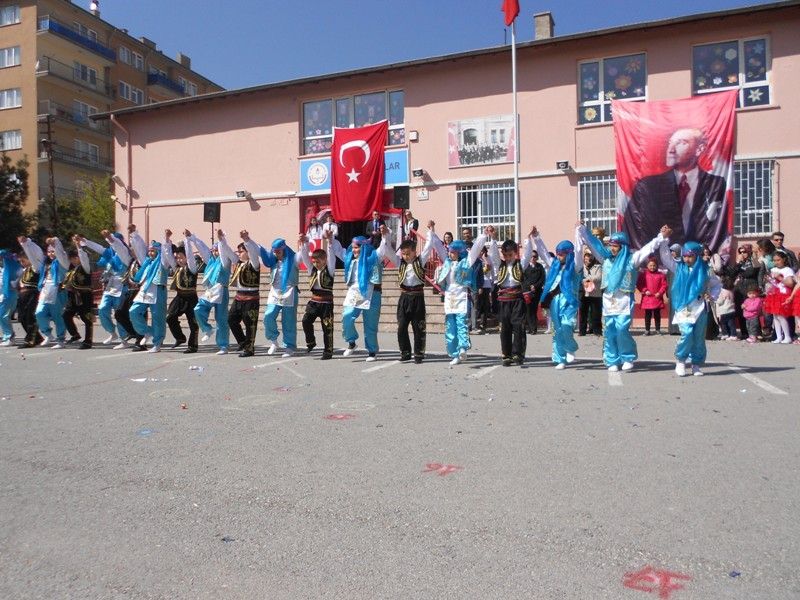 Harzemşahlar İlkokulu 