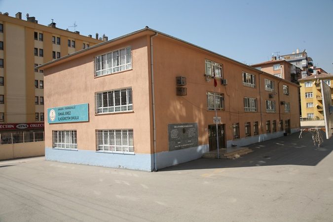 İsmail Erez İlkokulu 