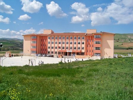 Yakacık Anadolu Lisesi 