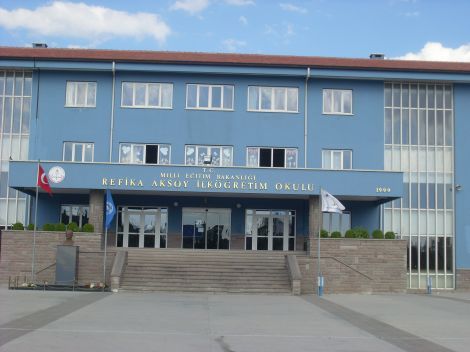 Refika Aksoy İlkokulu 