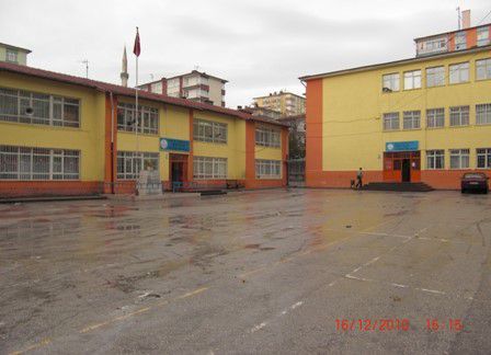 Yenimahalle İmam Hatip Ortaokulu 