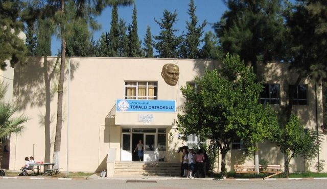 Topallı Ortaokulu 