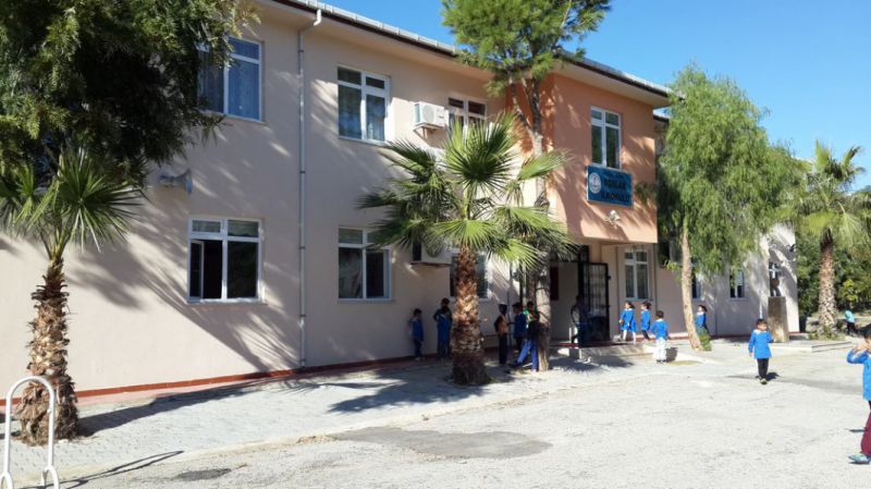Toslak İlkokulu 