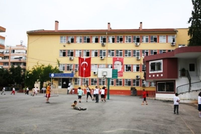 Barbaros Azakoğlu Ortaokulu 