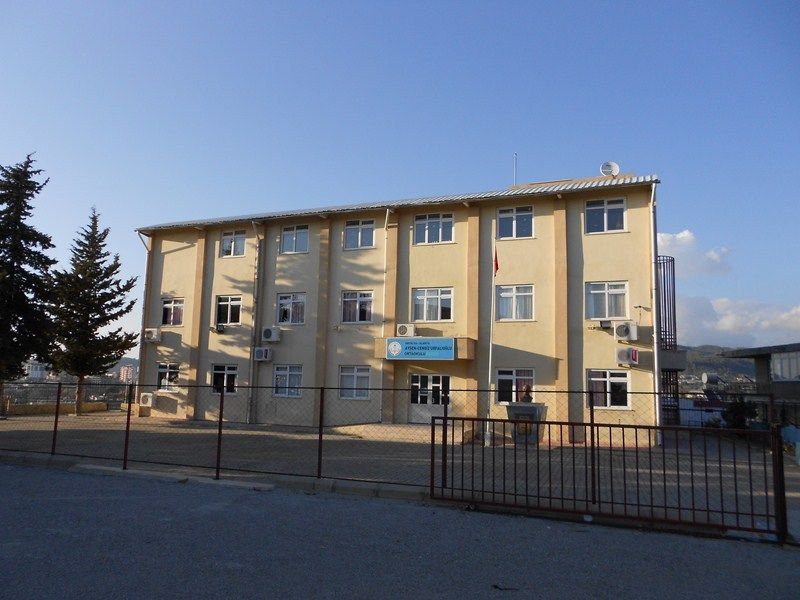 Ayşen-Cengiz Urfalıoğlu Ortaokulu 