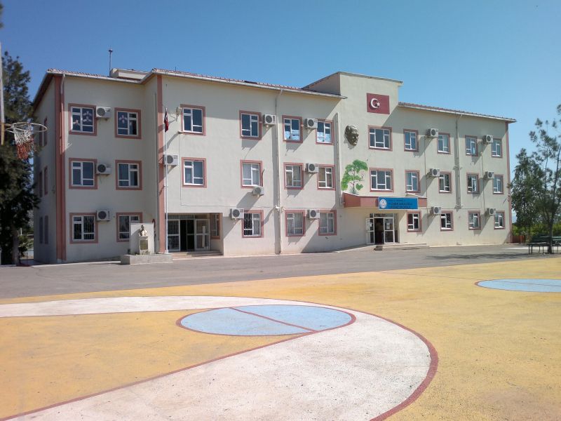 Hilmi Caner Saraçoğlu İlkokulu 