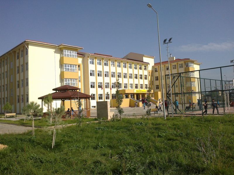 Döşemealtı Mesleki Ve Teknik Anadolu Lisesi 
