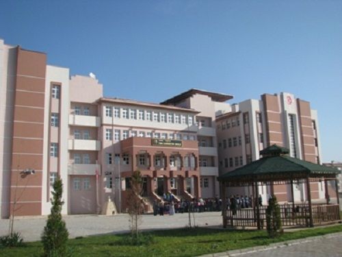 Döşemealtı Toki Ortaokulu 