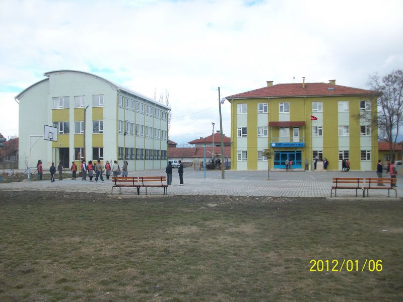 Durmuş Yener Ortaokulu 