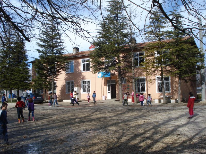 Zümrütova İlkokulu 