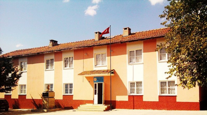 Yakacıftlık İlkokulu 