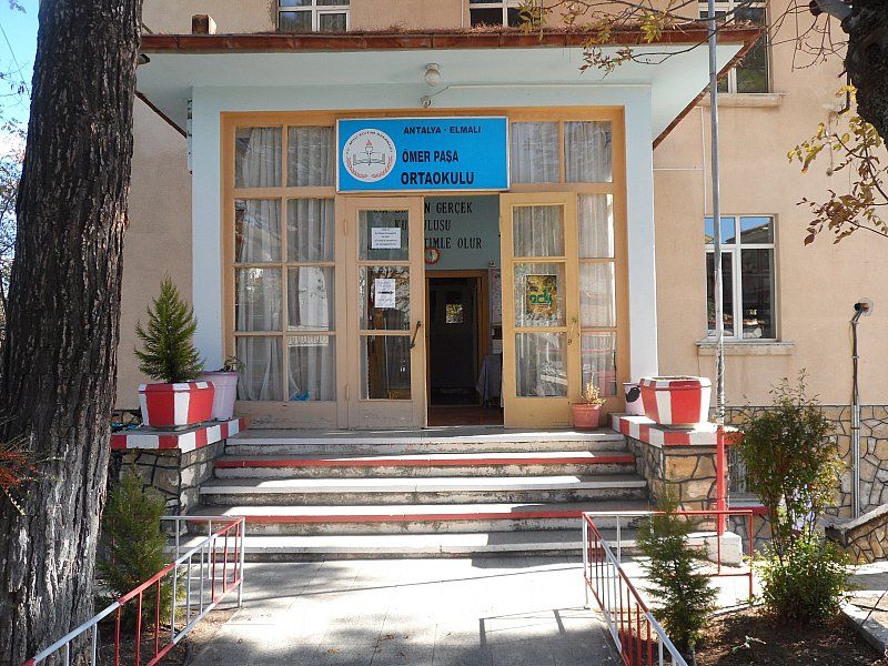 Ömerpaşa Ortaokulu 