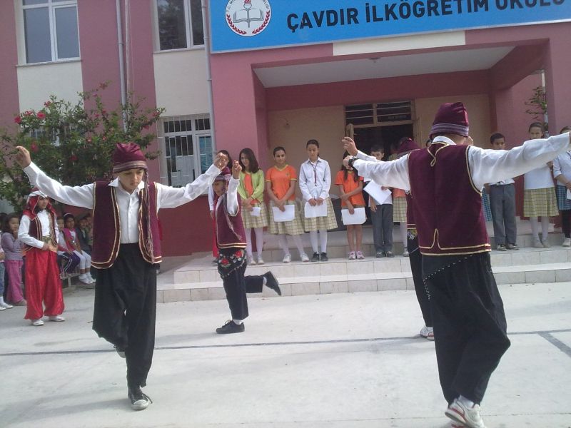 Çavdır Ortaokulu 