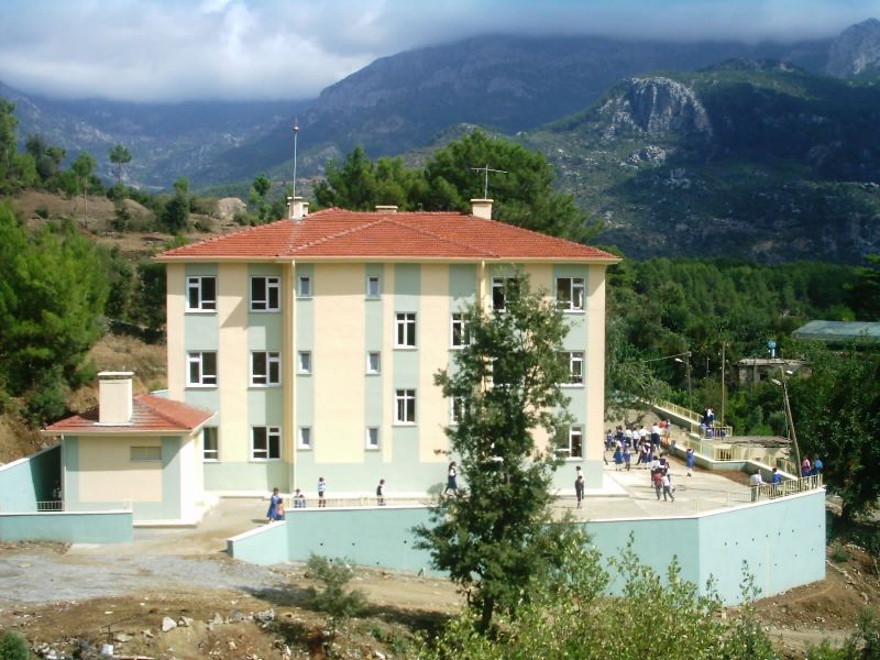 Karatepe İlkokulu 