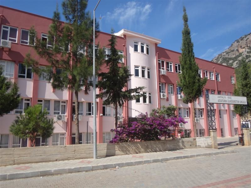 Atatürk Ortaokulu 
