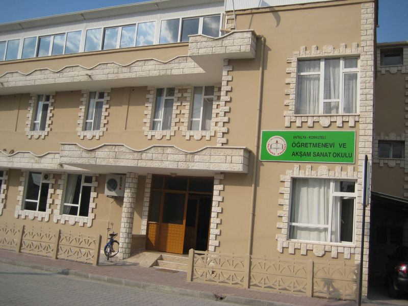 Öğretmen Evi Ve Akşam Sanat Okulu 