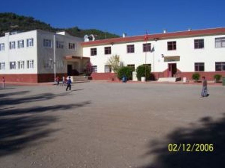 Sarıcasu Darıyemezler İlkokulu 