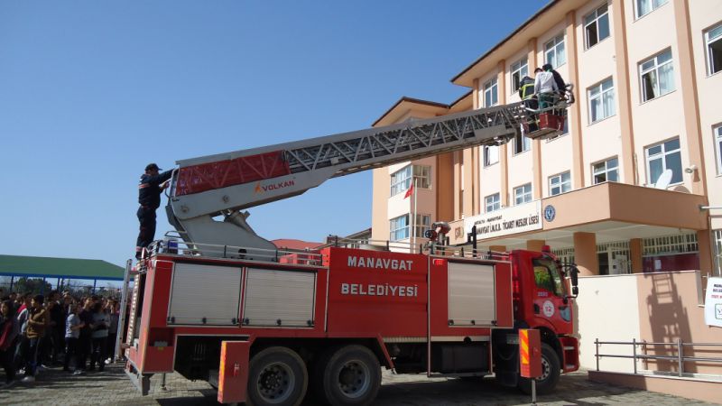 Manavgat İmkb Mesleki Ve Teknik Anadolu Lisesi 