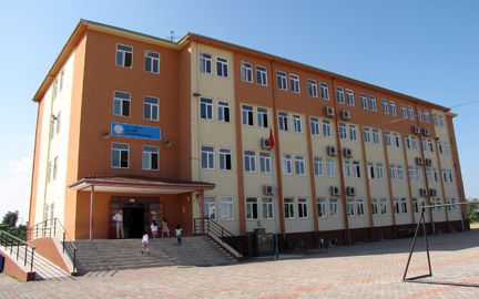 Karaöz İlkokulu 