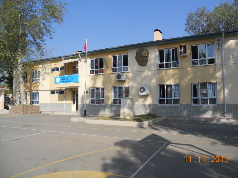 Mehmetçik İlkokulu 