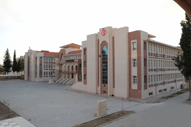 Güzeloba İlkokulu 