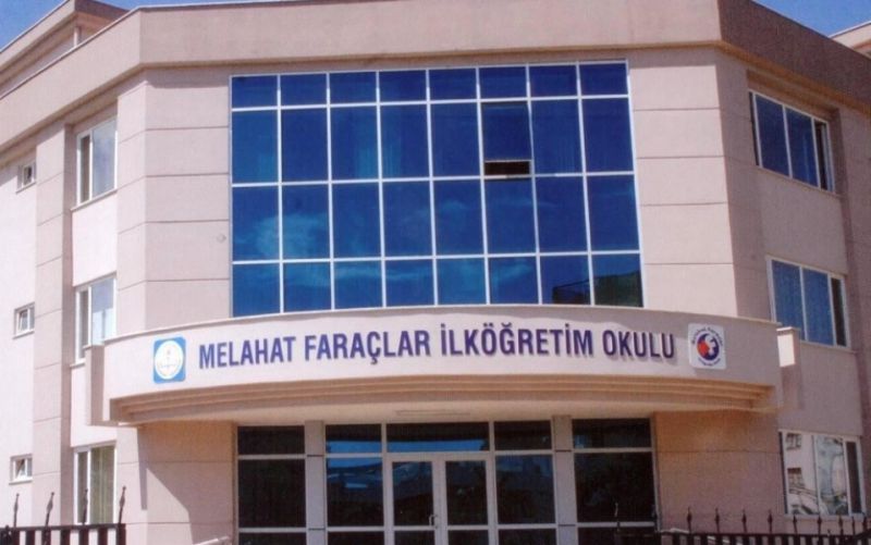 Melahat Faraçlar Ortaokulu 