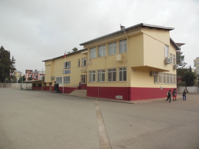 Necati Ve Fatma Dölen Ortaokulu 