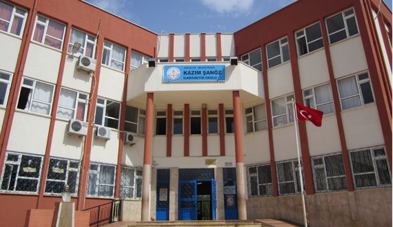 Kazım Şanöz Ortaokulu 