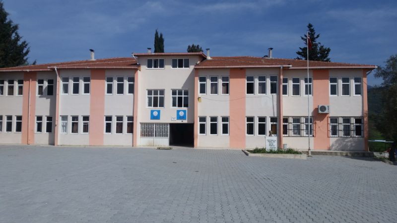 Kadir Demir Ortaokulu 