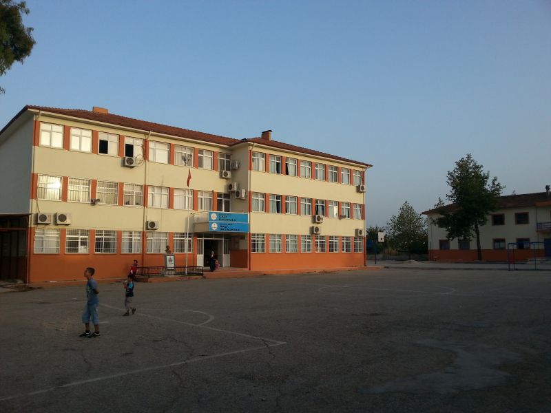 Serik Gazi İlkokulu 