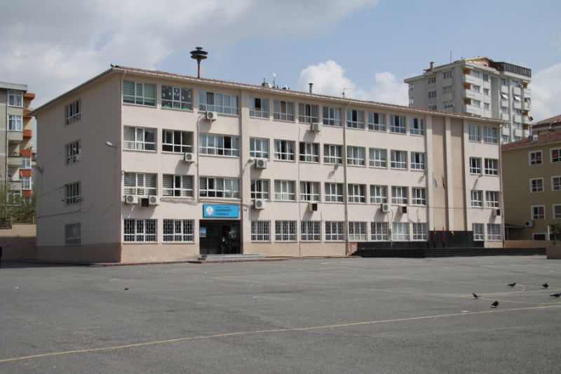 İçerenköy Hasanleyli İlkokulu 