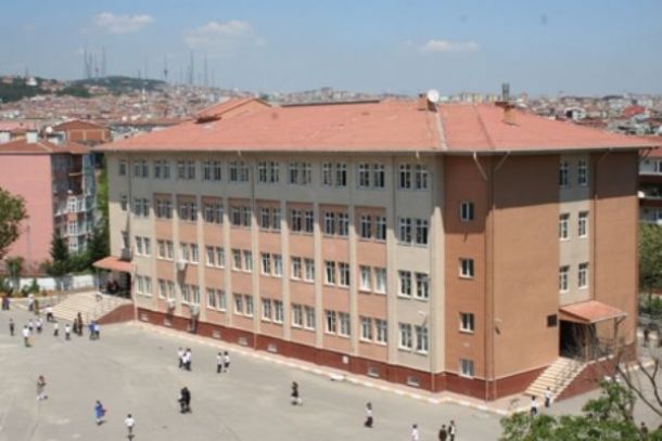 İhsan Kurşunoğlu Ortaokulu 