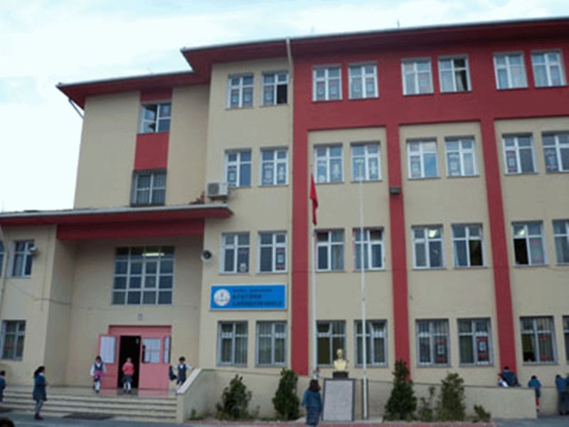 Atatürk İlkokulu 
