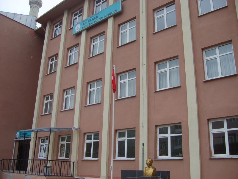 Ali Ülker Mesleki Eğitim Merkezi 