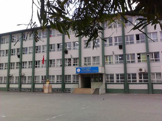 Nail Reşit İlkokulu 
