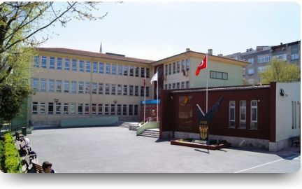 Atatürk İmam Hatip Ortaokulu 