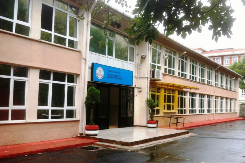 Dikilitaş Mehmetçik İmam Hatip Ortaokulu 